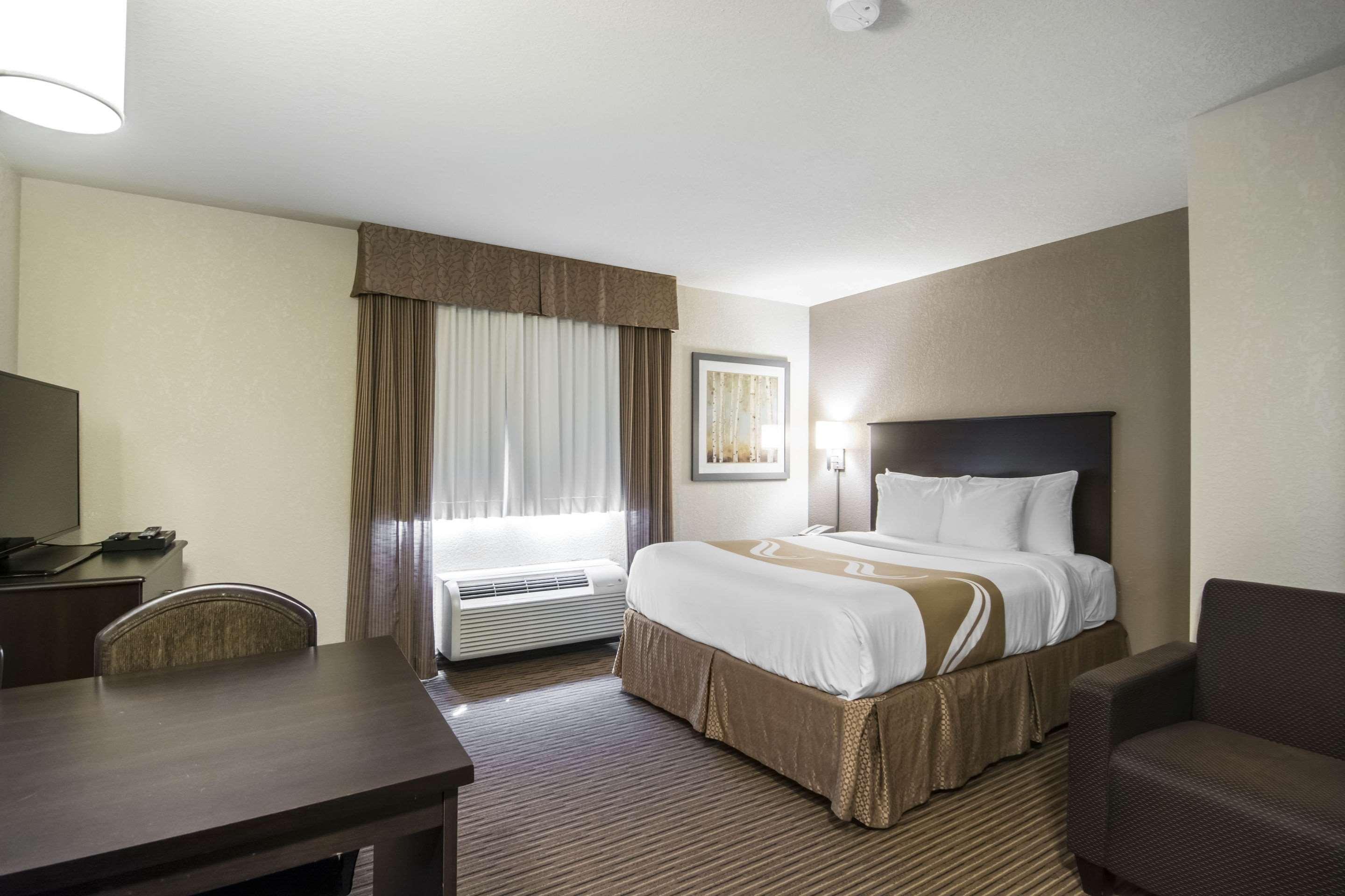 Quality Inn & Suites Thompson Exterior foto
